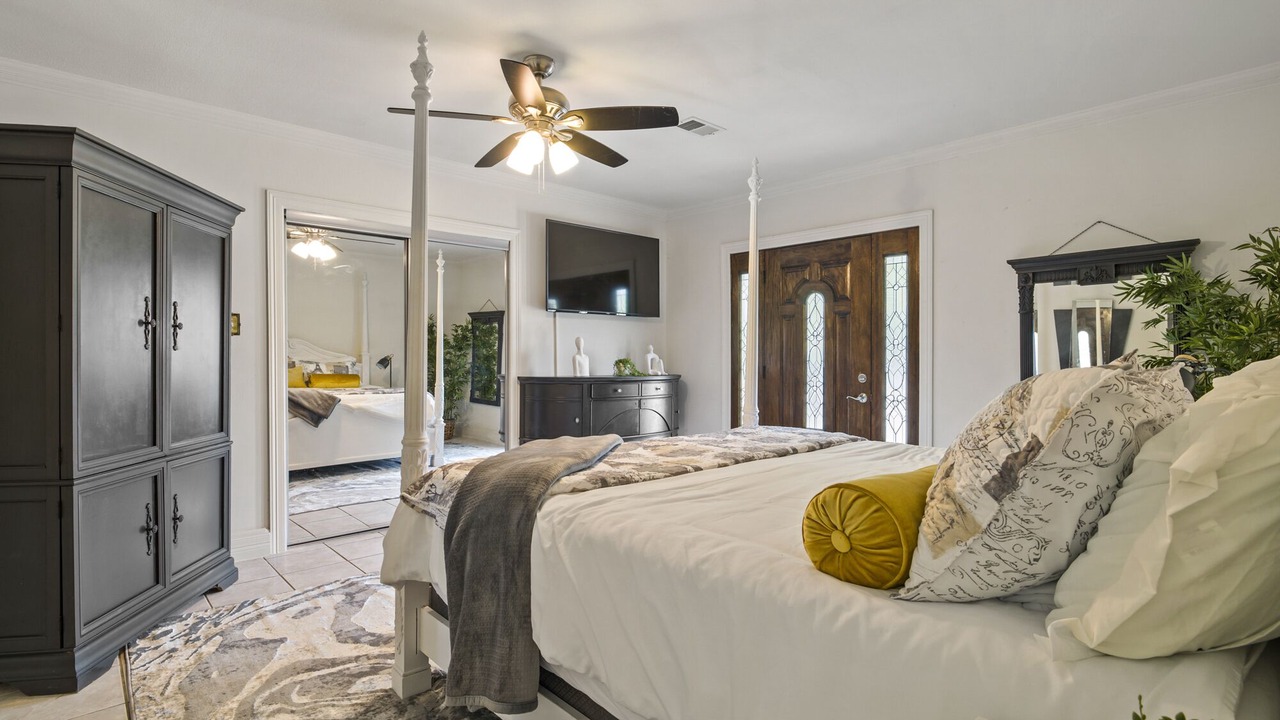 Photo of Bedroom in Beacon Ridge