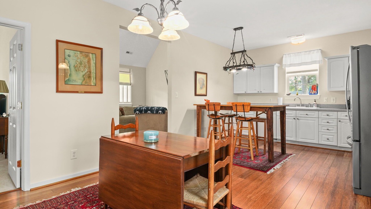 Photo of Others in Capeville