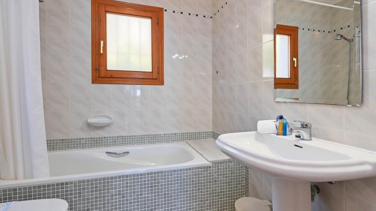 Photo of Bathroom in Cumbre del Sol