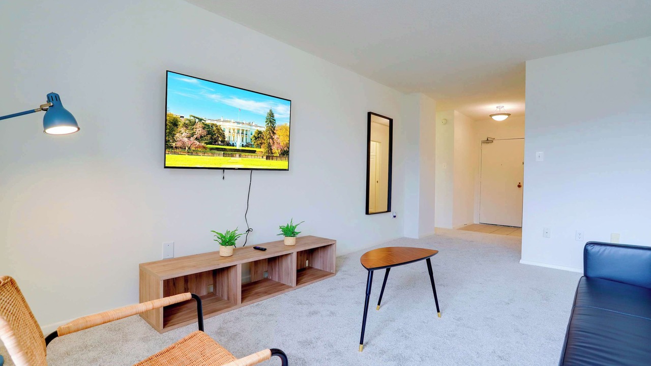 Photo of Livingroom in Aurora Highlands