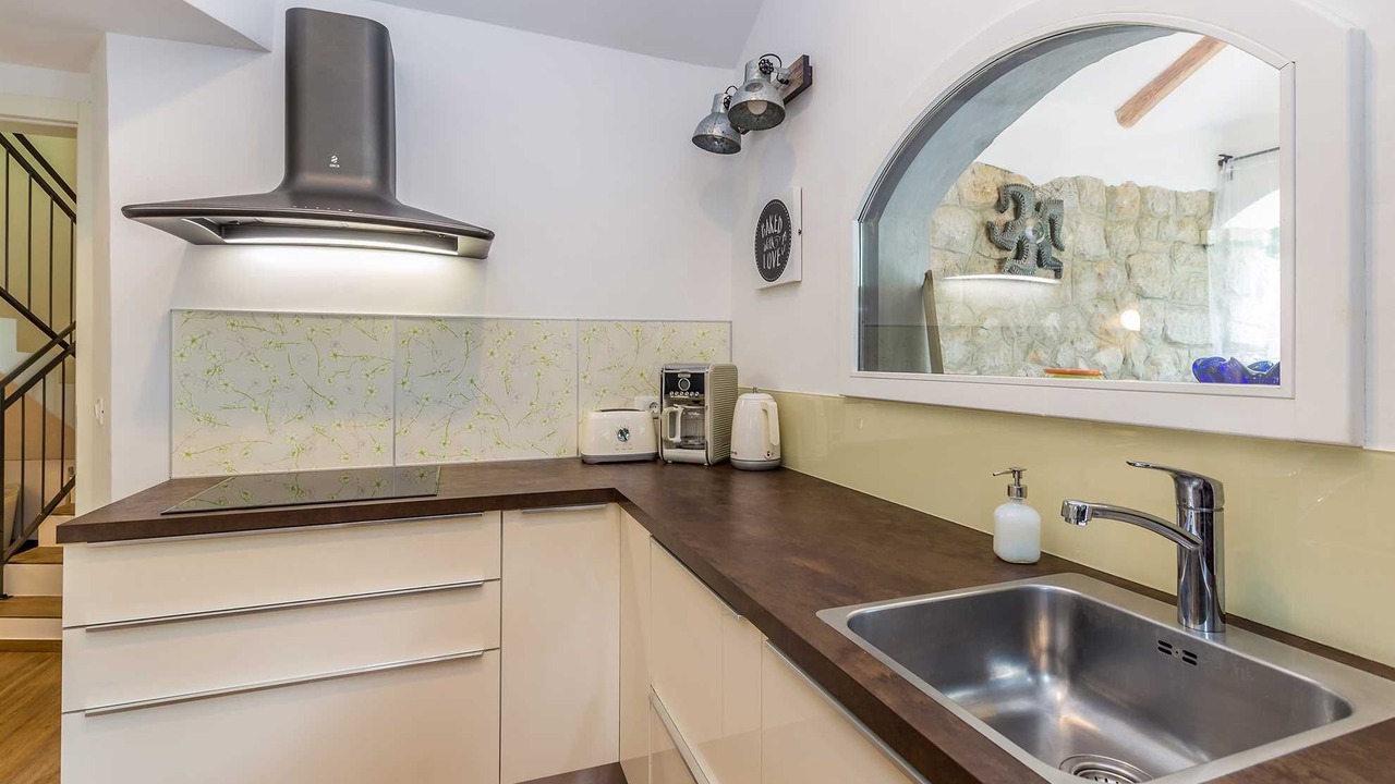 Photo of Kitchen in Omisalj