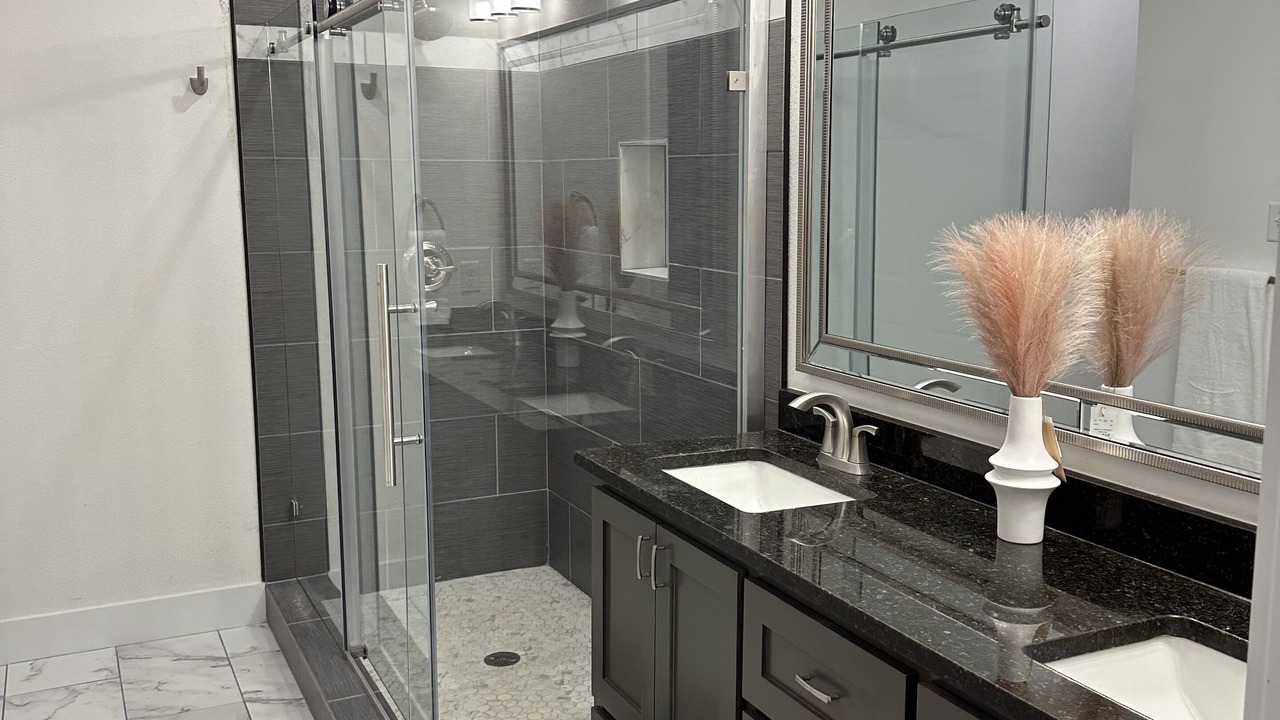 Photo of Bathroom in Gladewater
