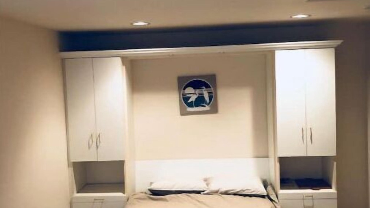 Photo of Bedroom in Hansville