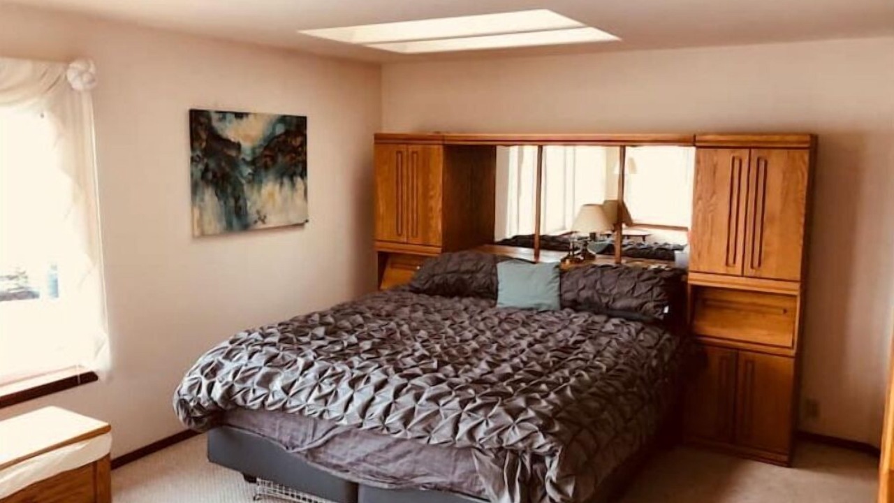 Photo of Bedroom in Hansville
