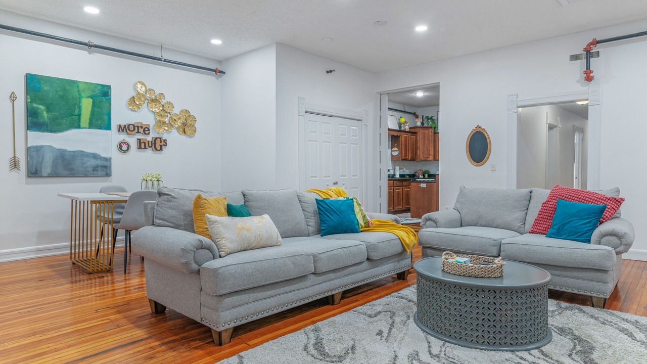 Photo of Livingroom in Joplin