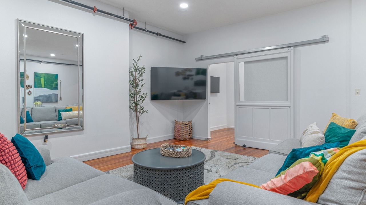 Photo of Livingroom in Joplin