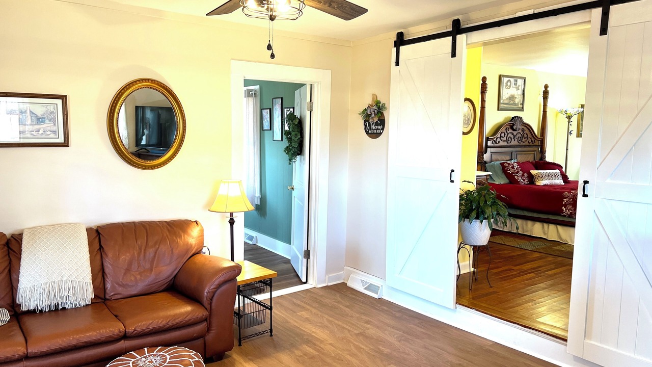 Photo of Livingroom in Steelville