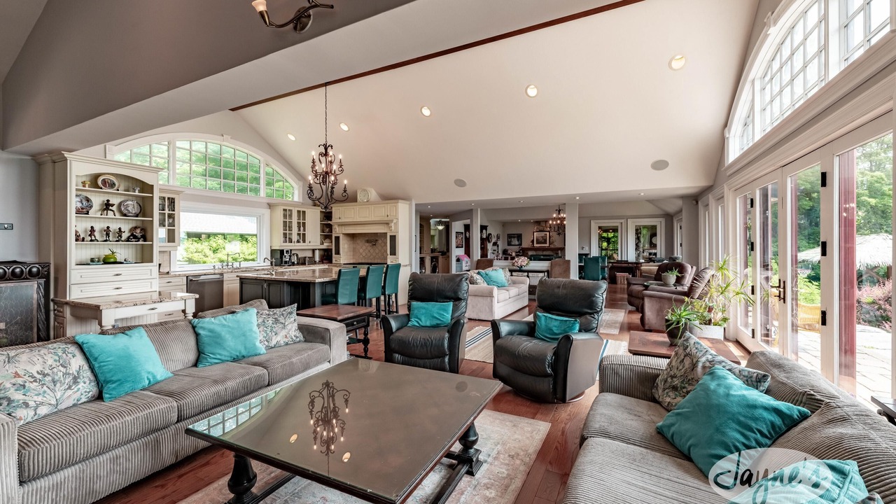 Photo of Livingroom in Oro-Medonte