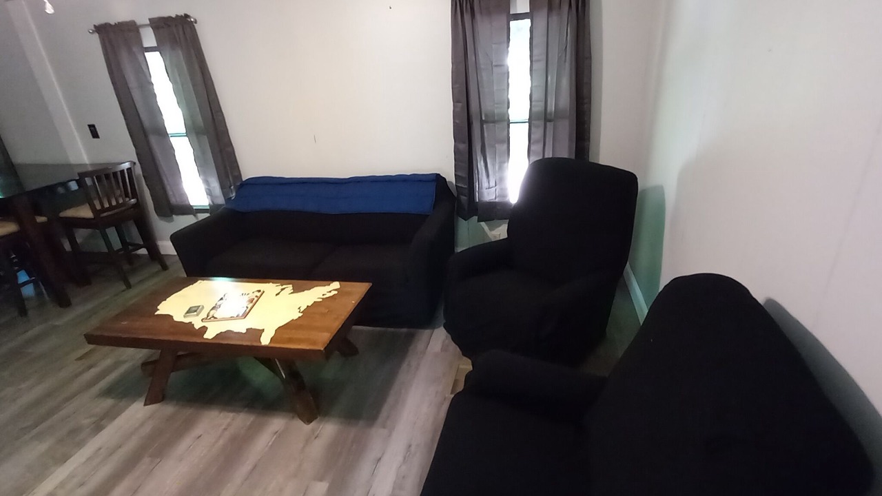 Photo of Livingroom in Maple View