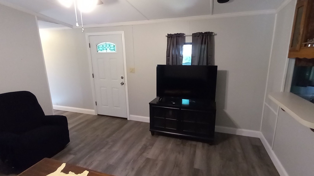 Photo of Livingroom in Maple View