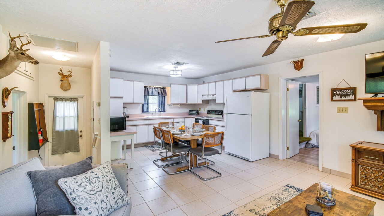 Photo of Livingroom in Edgar
