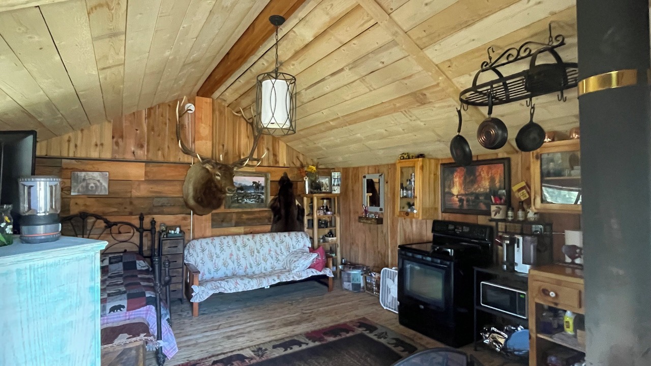 Photo of Livingroom in Eureka