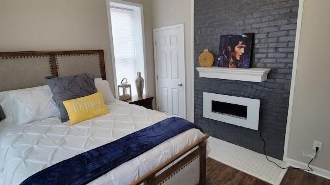 Photo of Bedroom in New Pathways