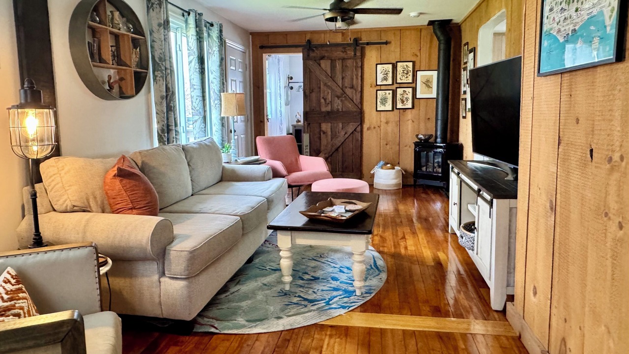 Photo of Livingroom in Kingsville