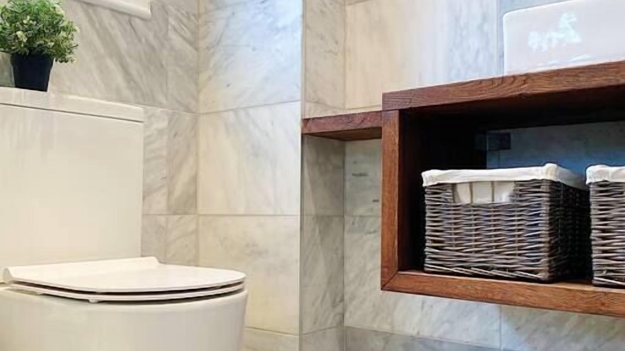 Photo of Bathroom in Vassall