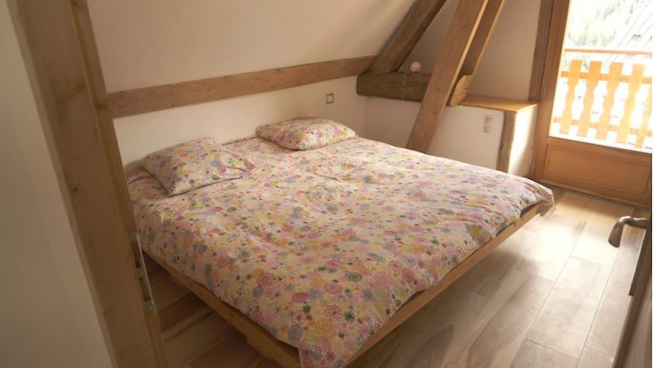 Photo of Bedroom in Venosc