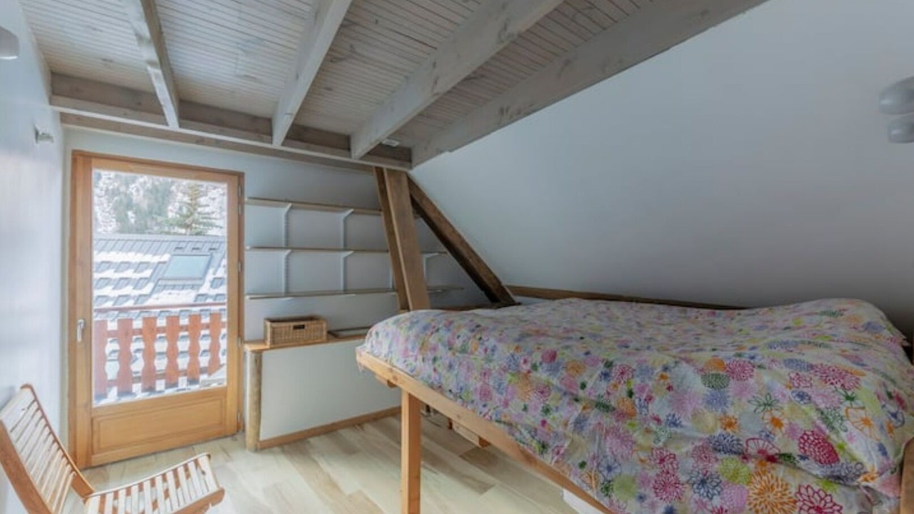 Photo of Bedroom in Venosc