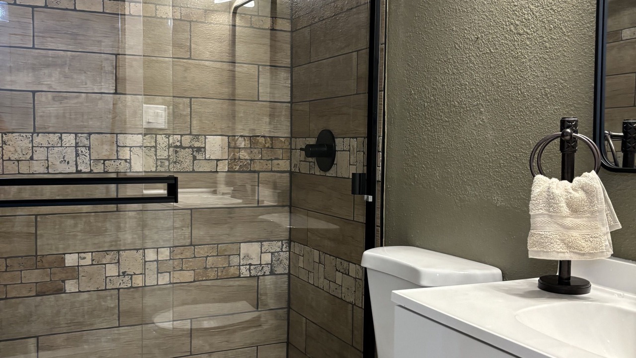 Photo of Bathroom in Sabine Pass