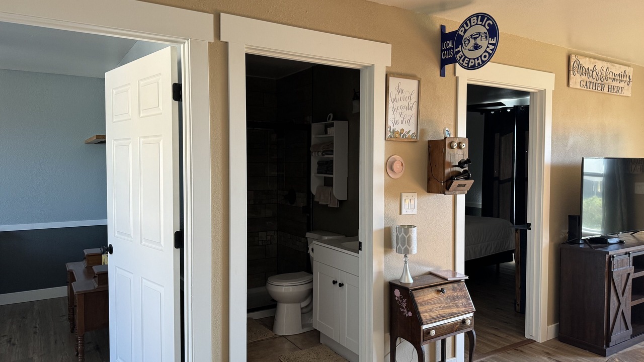 Photo of Bedroom in Sabine Pass
