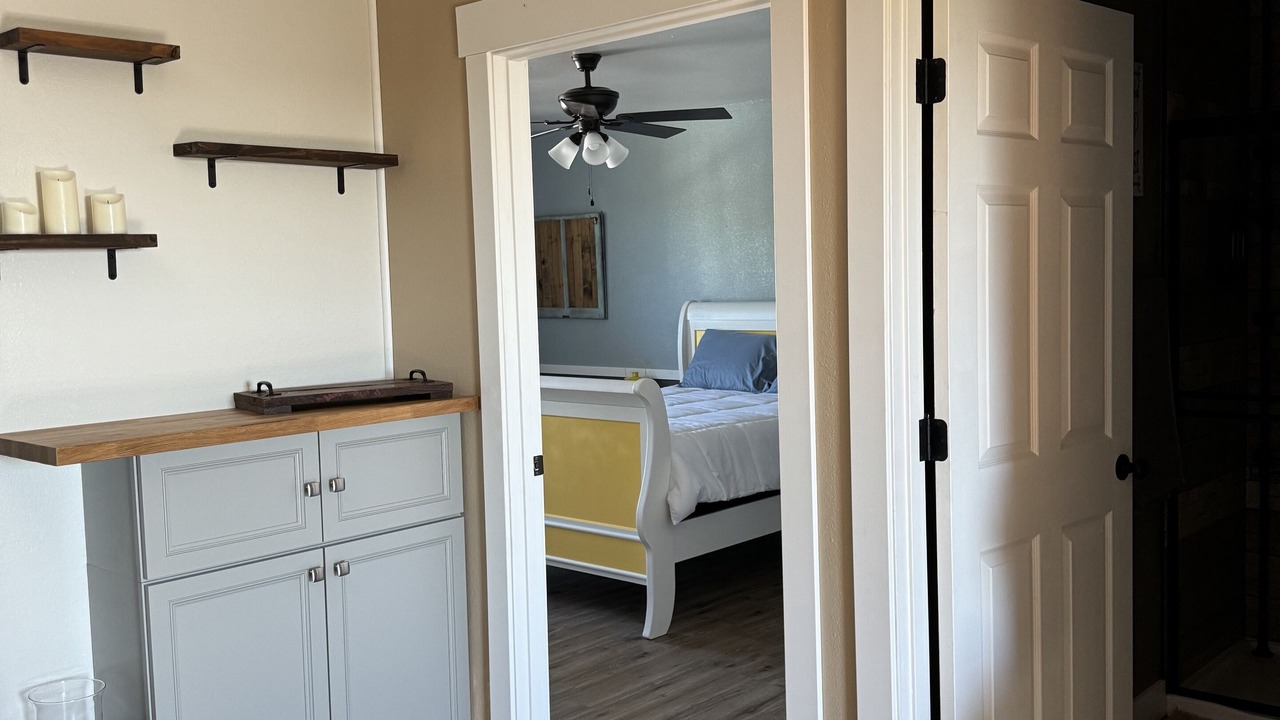 Photo of Bedroom in Sabine Pass