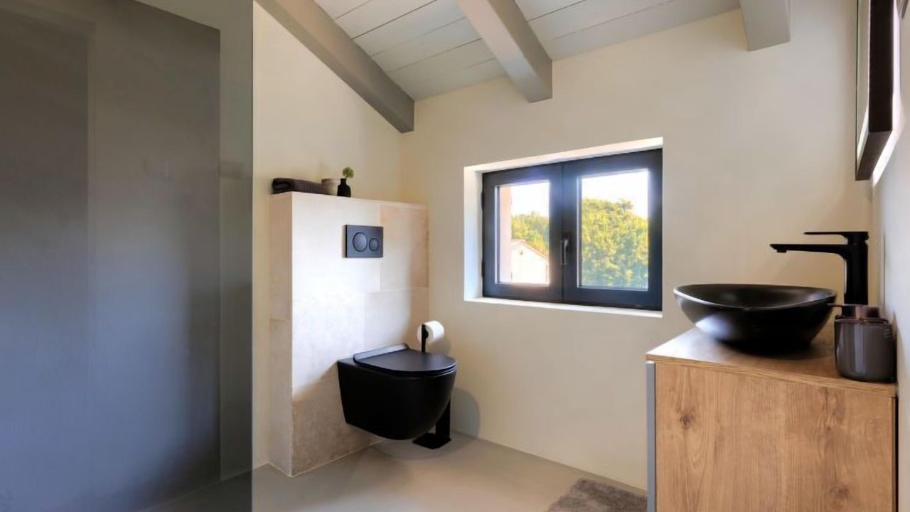 Photo of Bathroom in Tinjan