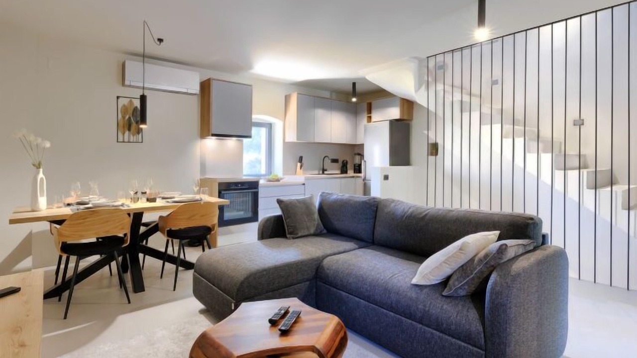 Photo of Livingroom in Tinjan