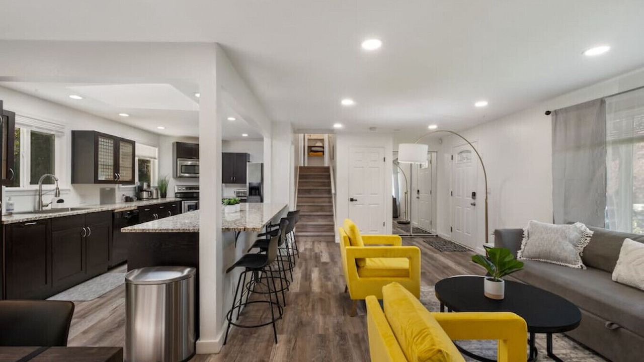 Photo of Livingroom in Picnic Point-North Lynnwood