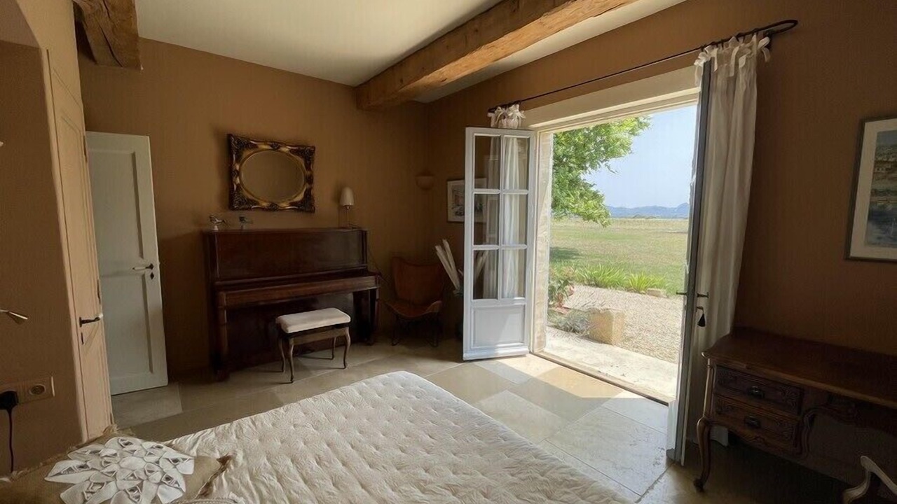 Photo of Bedroom in Eyragues