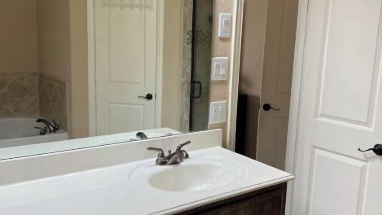 Photo of Bathroom in DeSoto