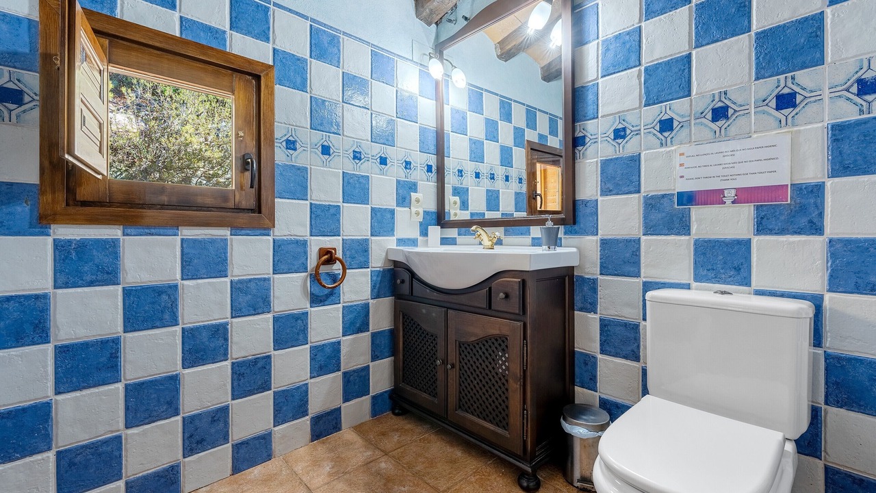Photo of Bathroom in El Montmell