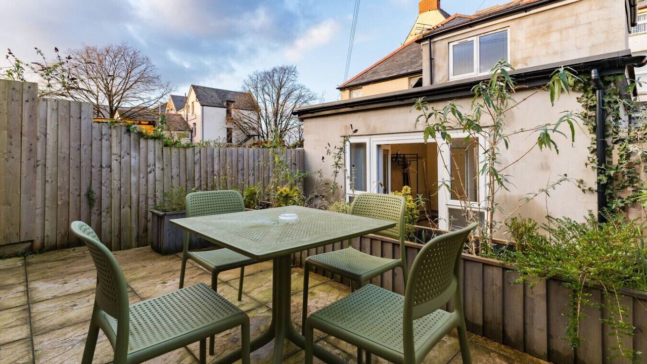 Photo of Outdoor in Adamsdown