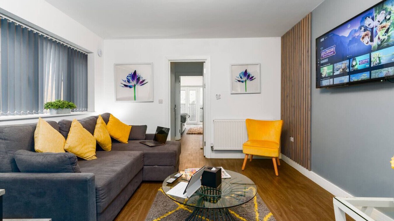 Photo of Livingroom in Adamsdown