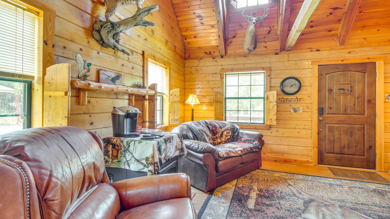 Photo of Livingroom in Oakland