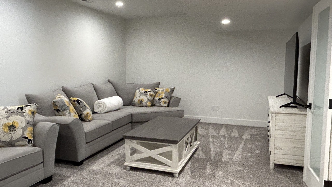 Photo of Bedroom in Rockaway Beach