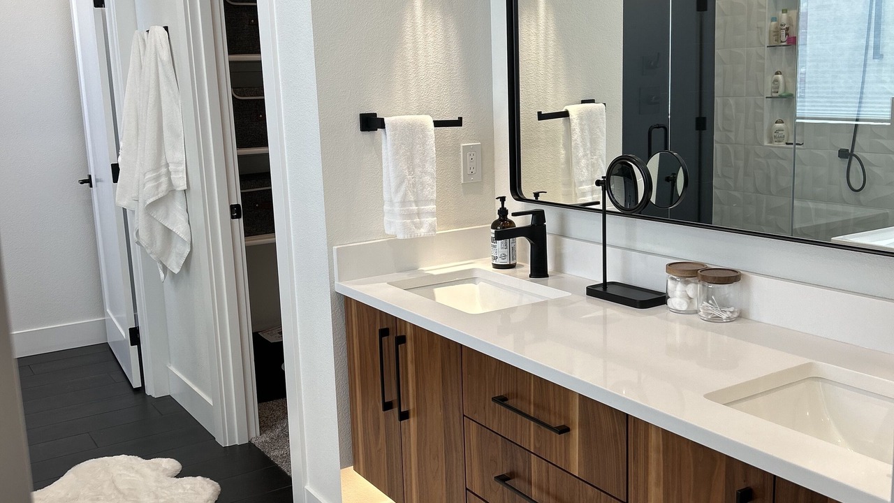 Photo of Bathroom in Rockaway Beach