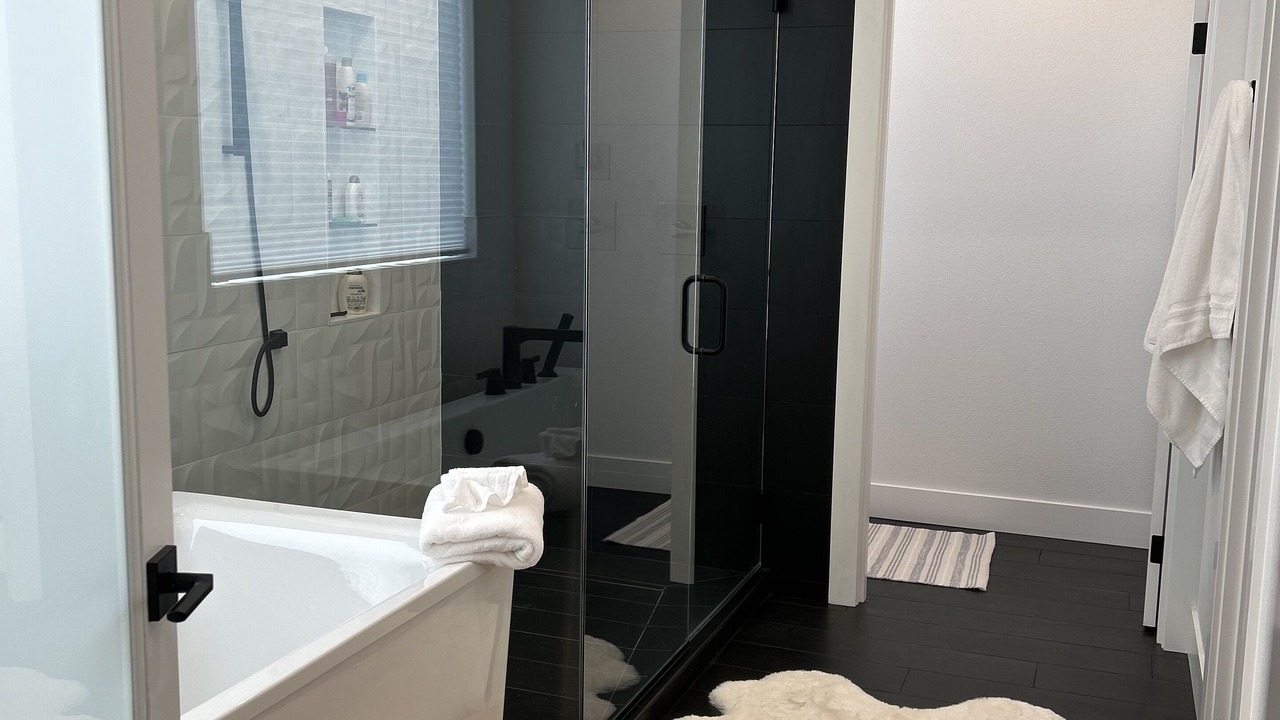 Photo of Bathroom in Rockaway Beach