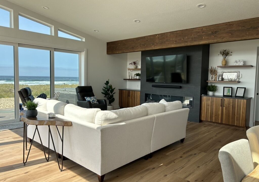 Photo of Livingroom in Rockaway Beach
