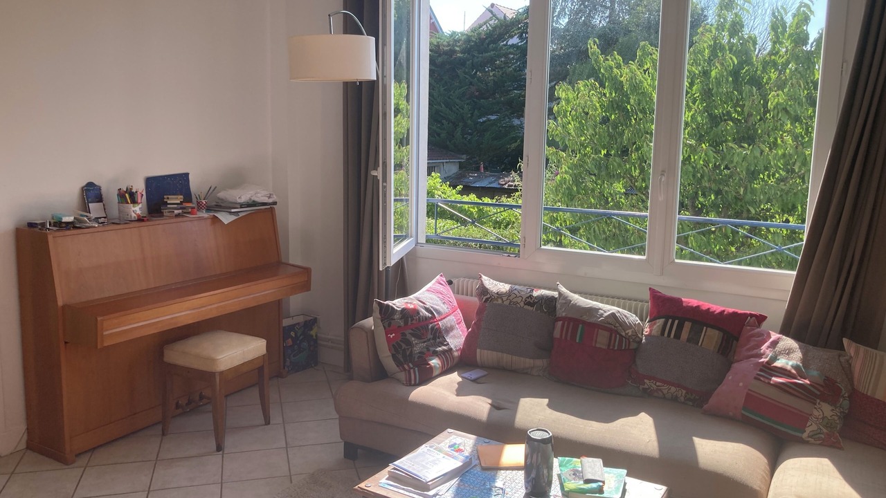 Photo of Livingroom in Clamart