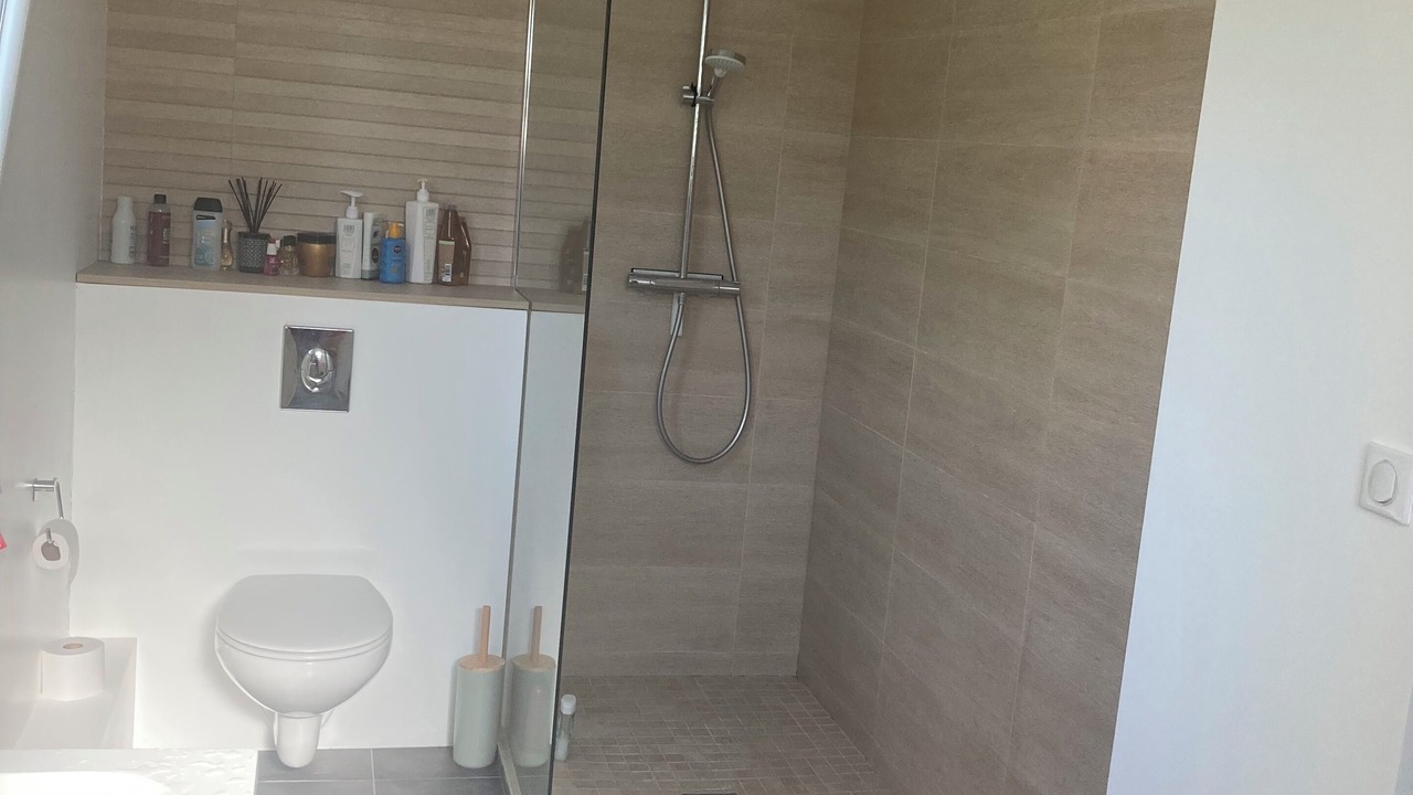 Photo of Bathroom in Clamart