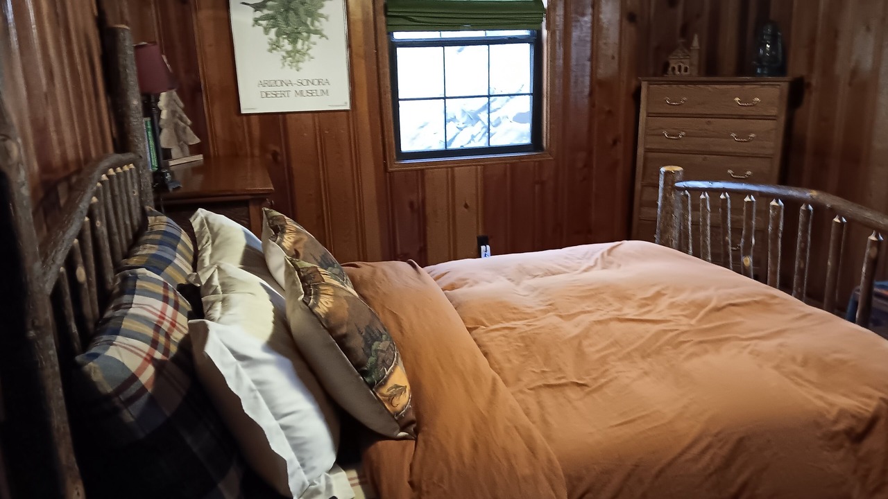 Photo of Bedroom in Summerhaven