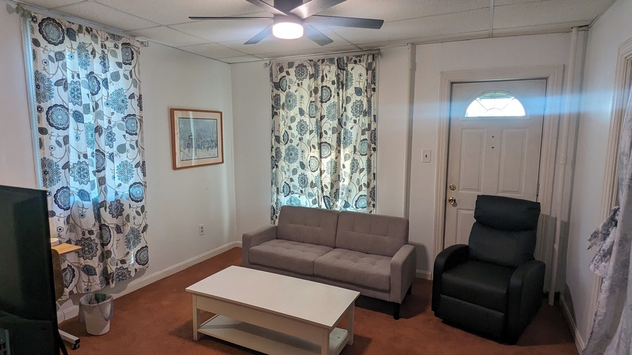 Photo of Livingroom in Enola