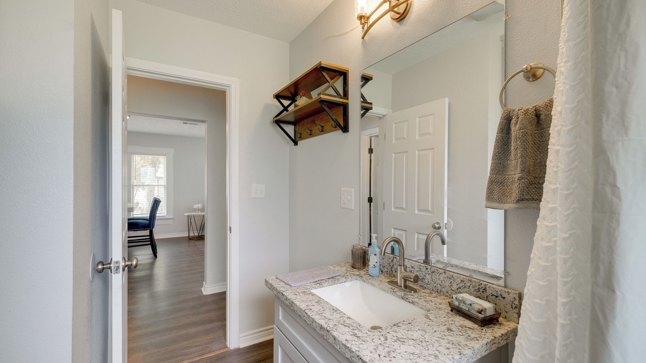 Photo of Bathroom in Port Neches