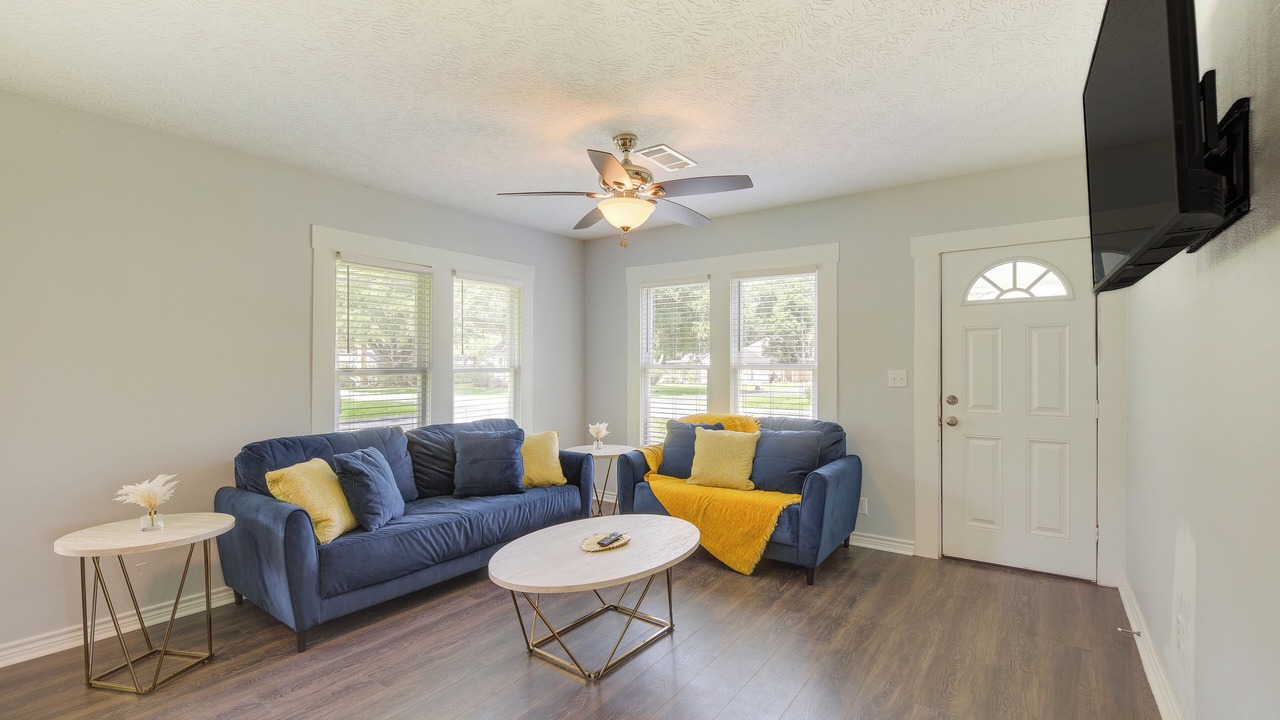 Photo of Bedroom in Port Neches