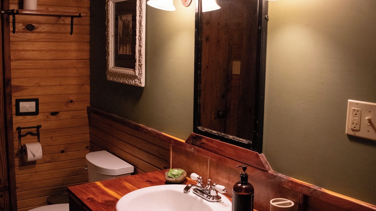 Photo of Bathroom in Osage