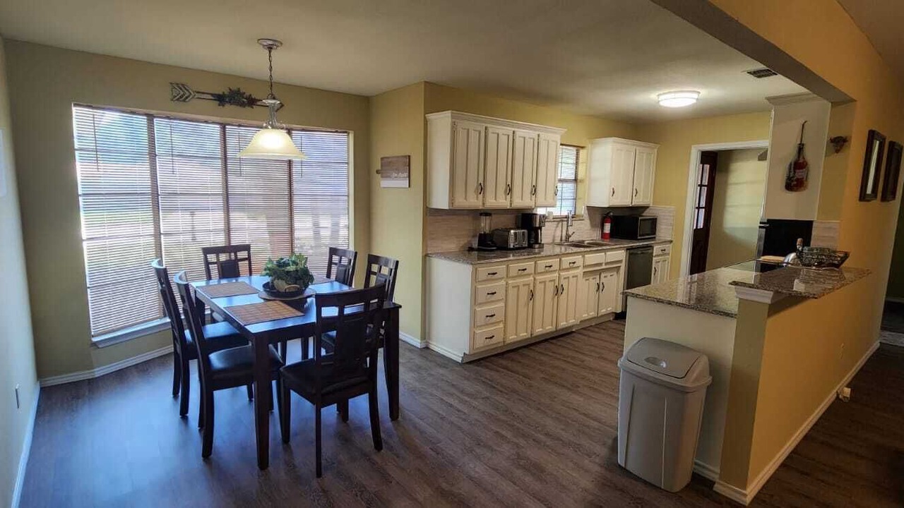 Photo of Bedroom in Fossil Creek