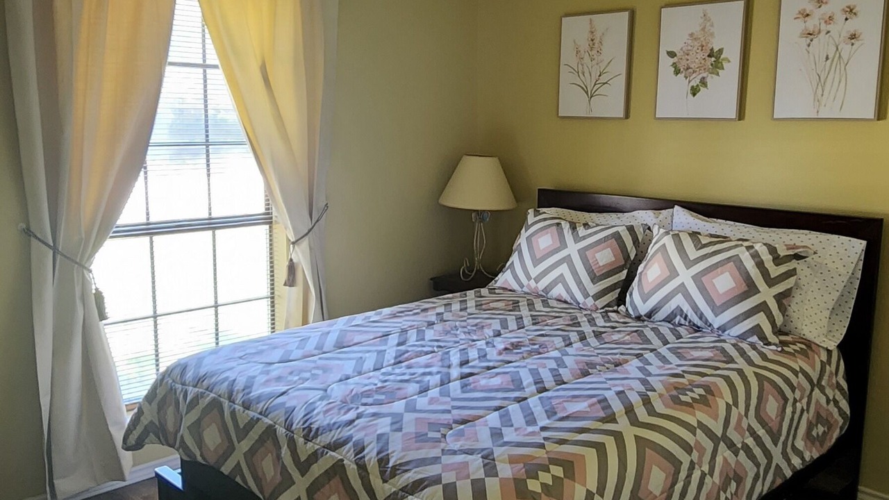 Photo of Bedroom in Fossil Creek
