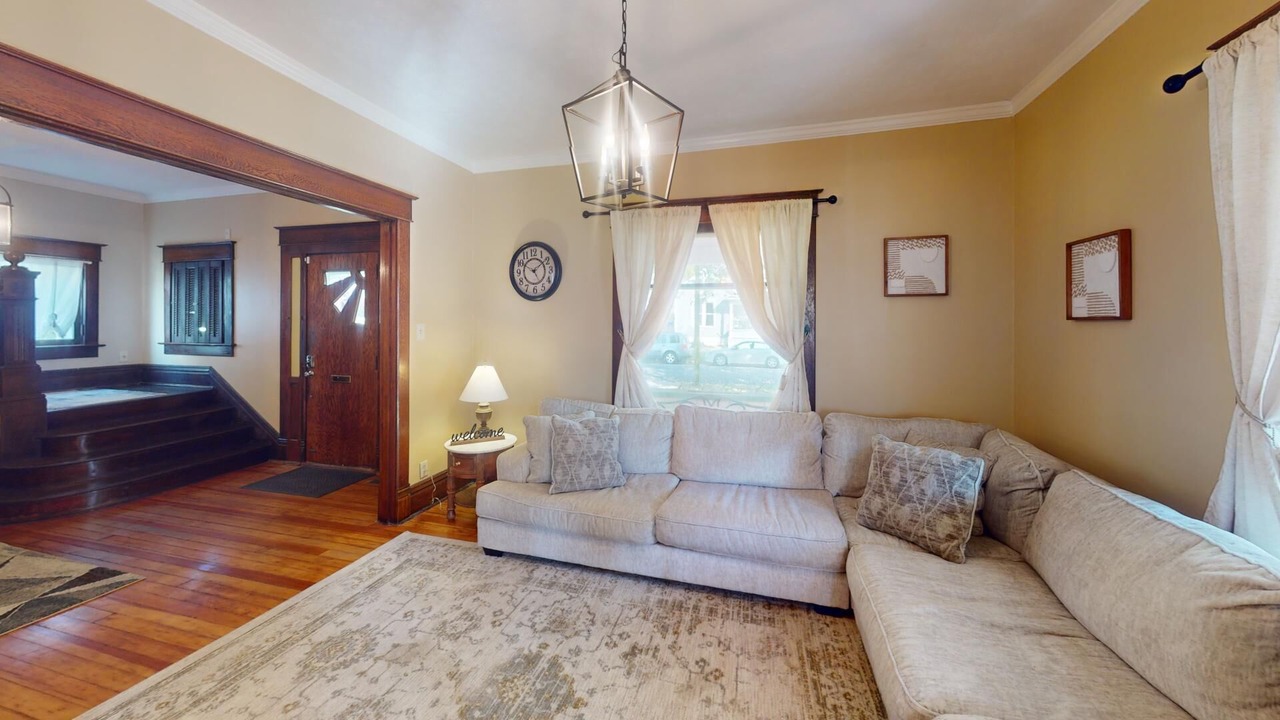 Photo of Livingroom in Nelsonville