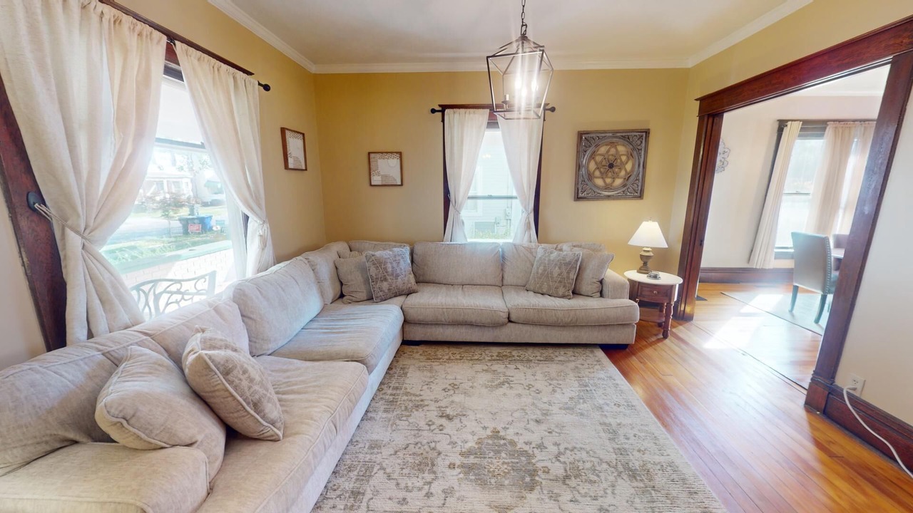 Photo of Livingroom in Nelsonville