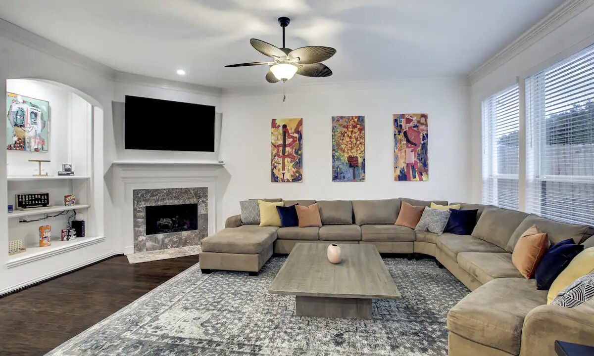 Photo of Livingroom in South Central Houston