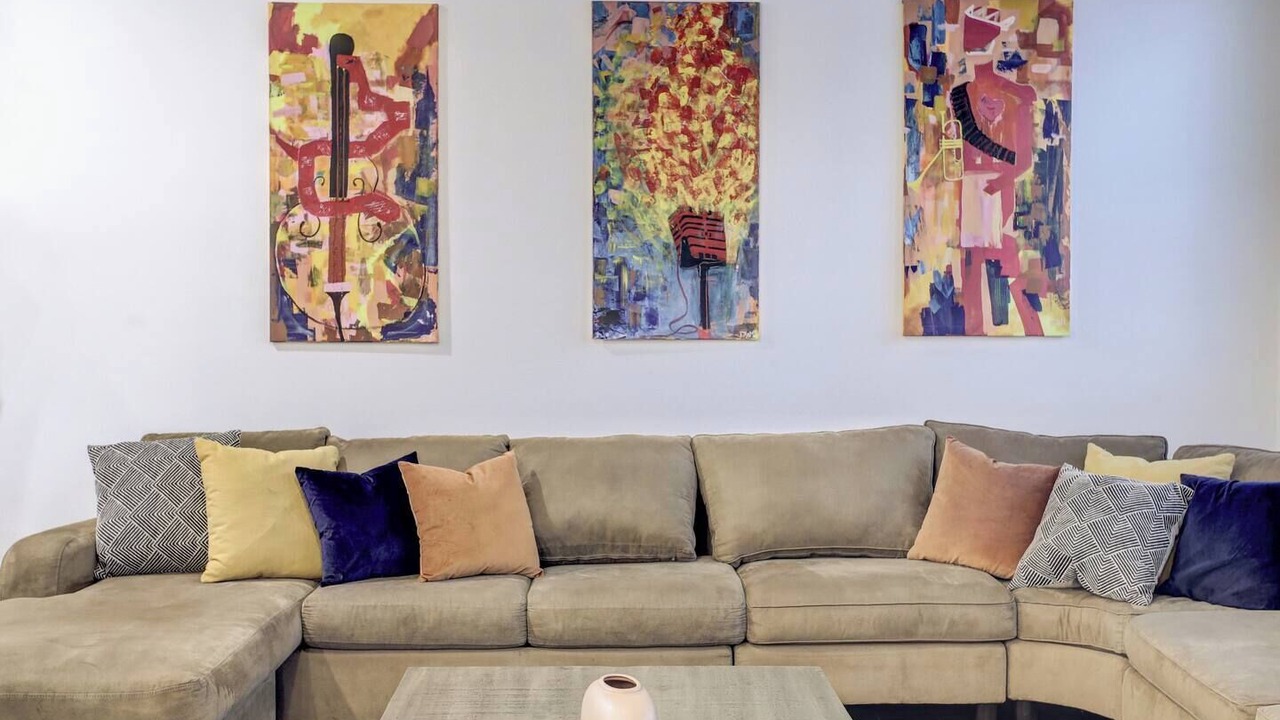 Photo of Livingroom in South Central Houston